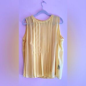 Vince Camuto Sunlit Yellow Pleated Blouse with Matching Cami